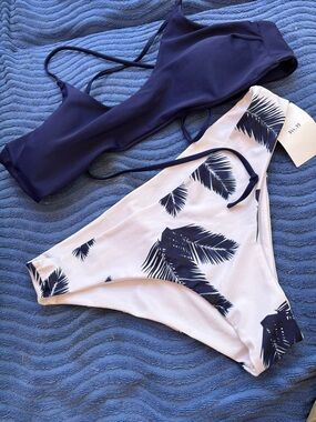 Peach Couture Navy Top & White Palm-Print Bikini Bottoms